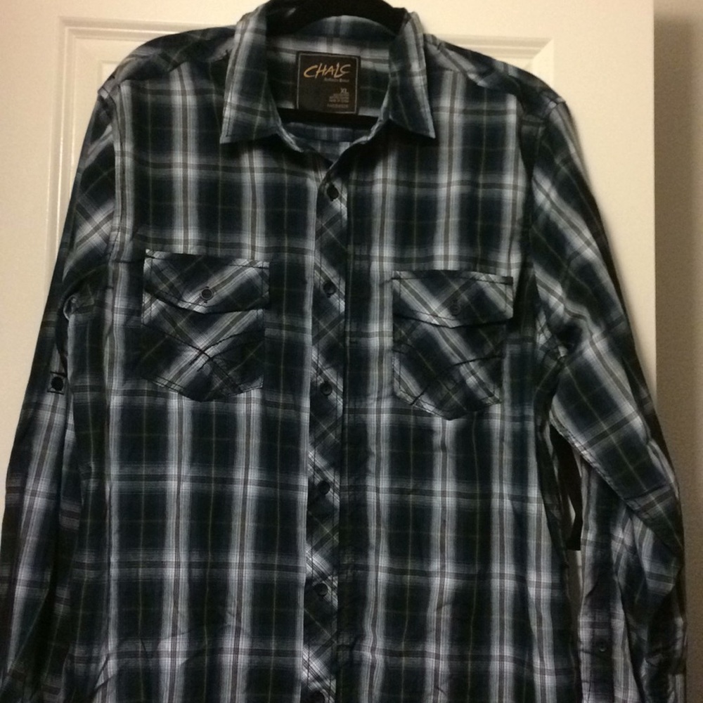 Men’s plaid button down